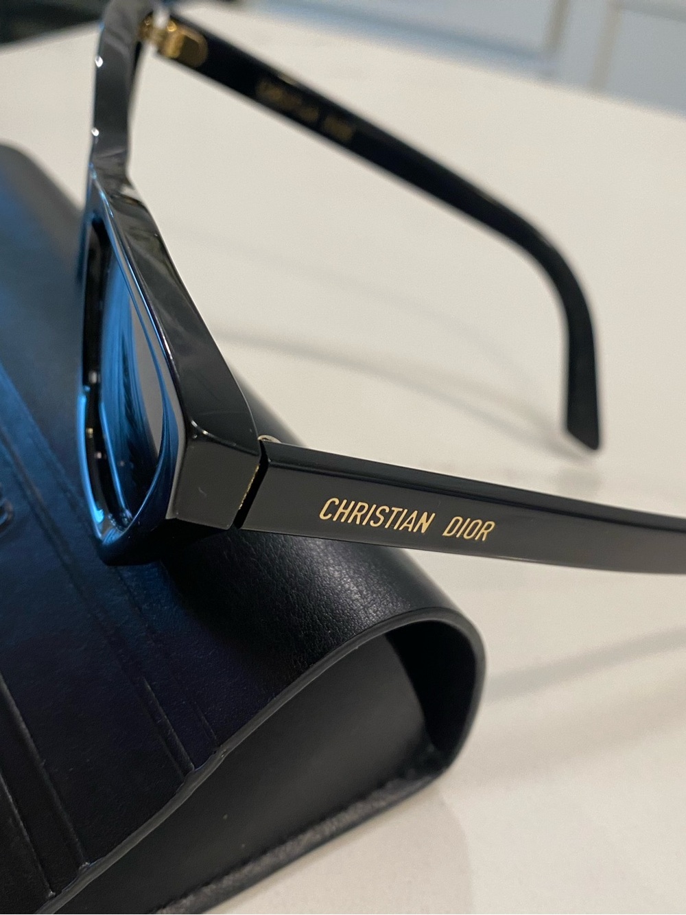Dior Black Sunglasses with Matching Case - Picture 4 of 9